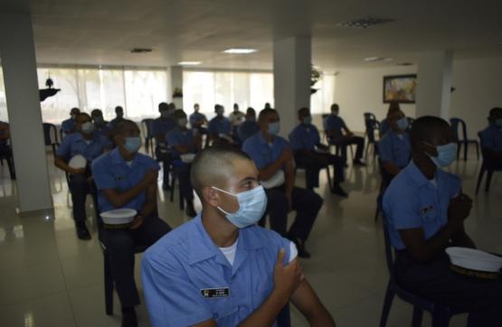 Sanidad Naval cumple con meta de vacunación de sus tripulantes de la Escuela Naval de Suboficiales ARC Barranquilla