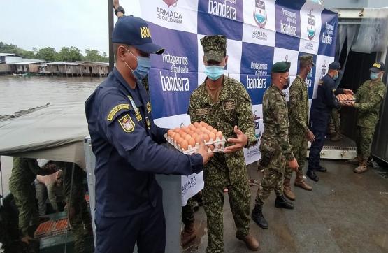 Armada de Colombia Beneficia a 950 familias con la entrega de ayudas humanitarias en El Charco, Nariño