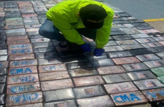 Armada de Colombia y Policía incauta media tonelada de cocaína en área marítima de Cartagena