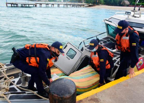 Armada de Colombia incautó cargamento de cocaína y marihuana en aguas del Mar Caribe