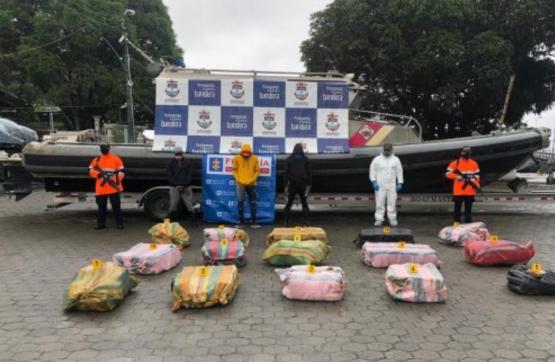 Armada de Colombia supera las 128 toneladas de narcóticos incautados en el Pacífico colombiano