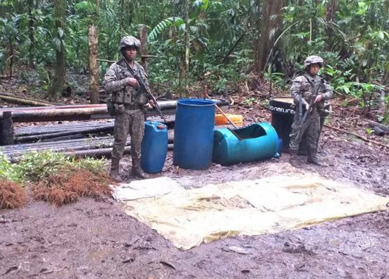 Armada de Colombia halló un depósito ilegal y un laboratorio del Eln en el Bajo Baudó