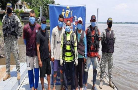 Armada de Colombia salvaguardó la vida de seis personas en el río Magdalena