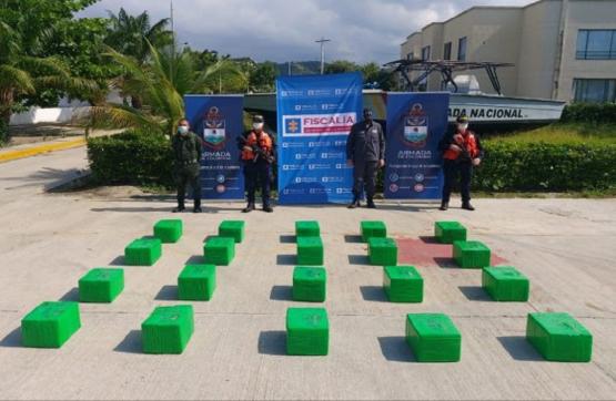 Armada Nacional y Fiscalía, incautan más de 300 kilogramos de clorhidrato de cocaína, en Santa Marta
