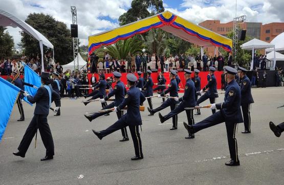 Imponente desfile de las Fuerzas Militares y Policía, en conmemoración de los 212 años del grito de independencia