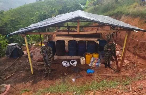 Ejército Nacional destruye seis laboratorios para el procesamiento de pasta base de coca en el Bajo Cauca antioqueño