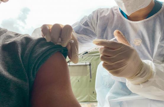 Sanidad Militar busca a sus usuarios mayores de 50 años para la aplicación de la dosis contra el COVID-19