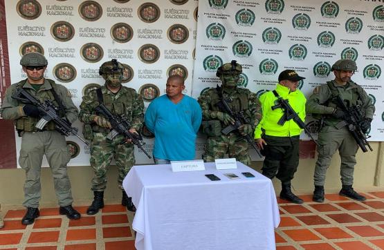 Capturado alias Político o Cuarenta, cabecilla del grupo armado organizado Los Caparros