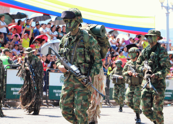 Con ceremonia y desfile militar, Quinta Brigada del Ejército Nacional conmemoró el Bicentenario