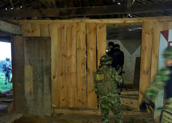 El Comando Específico del Cauca del Ejército Nacional rescata a 4 personas secuestradas por el Eln