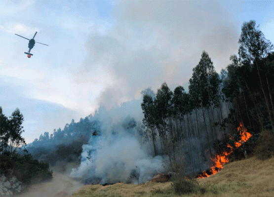 Con 6.800 galones de agua fue controlado más del 75% del incendio forestal en Soacha