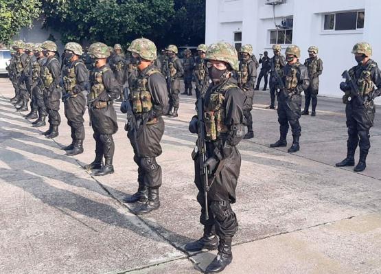 Pelotón del Ejército Nacional, apoya medidas de mitigación del Covid-19 en Barrancabermeja 