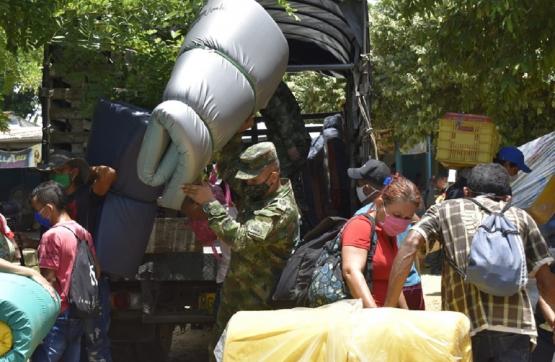  Comienza el retorno de los habitantes desplazados de la vereda Vigilancia, con acompañamiento del Ejército Nacional
