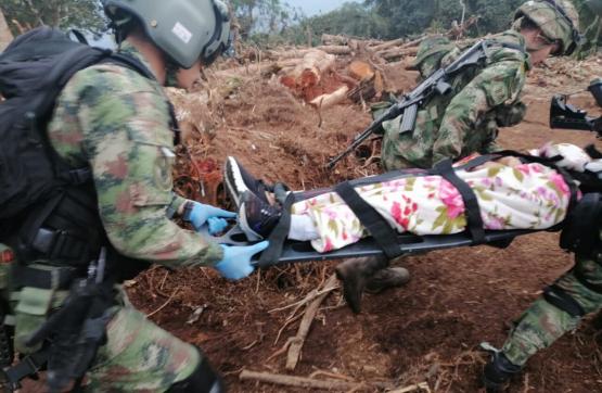Ejército Nacional realiza evacuación aérea de menor que sufrió mordedura de una serpiente