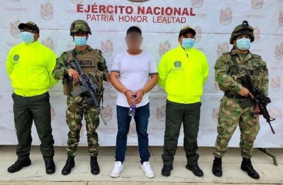 Ejército Nacional y Policía  capturan a alias Deiby, presunto cabecilla de finanzas del GAO ELN en el Valle del Cauca 