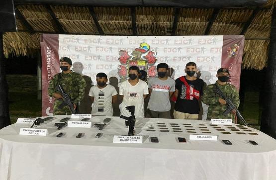 Ejército Nacional captura en flagrancia a 4 integrantes del GAO Clan del Golfo, en Tarazá, Antioquia