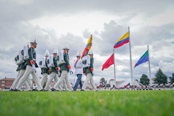 Abren convocatoria para hombres y mujeres que quieran ser oficiales del Ejército Nacional