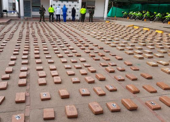 Ejército Nacional logra incautación de más de una tonelada de marihuana en el norte del Cauca