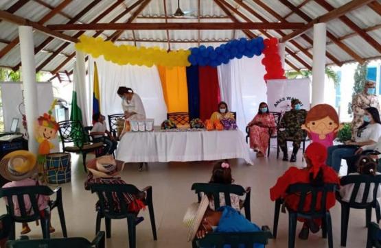 Ejército Nacional y empresa de salud indígena hacen homenaje a niños y niñas Wayúu de La Guajira