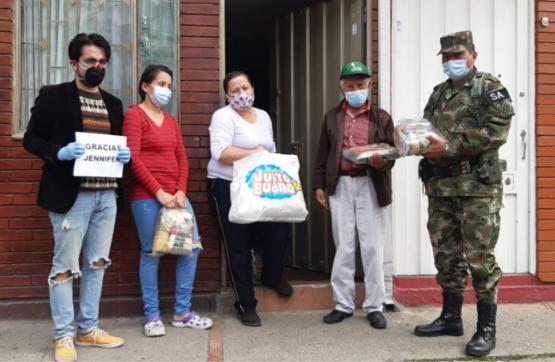 Ejército Nacional entregó mercados a familias de víctimas del conflicto