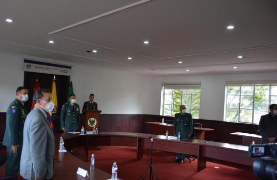 Escuela Militar de Cadetes graduó a 22 nuevos magister