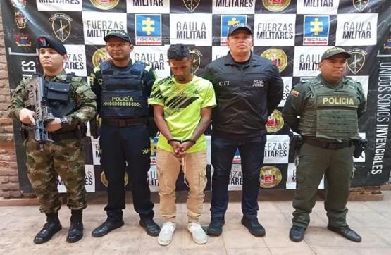 En Cali, el Ejército Nacional capturó a un presunto delincuente cuando pretendía cobrar 50 millones de pesos producto de una extorsión