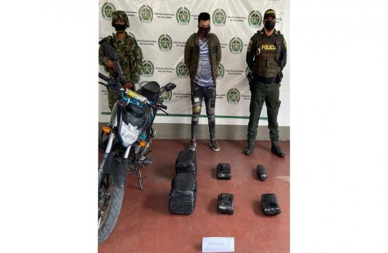 Cerco al narcotráfico en carreteras del Huila, 111 kilos de estupefacientes incautados