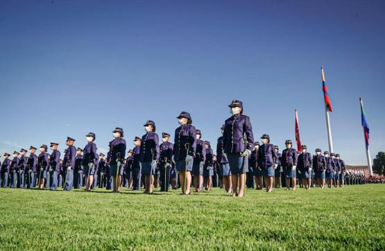 Más de 360 hombres y mujeres ascendieron al grado de subtenientes del Ejército Nacional de Colombia