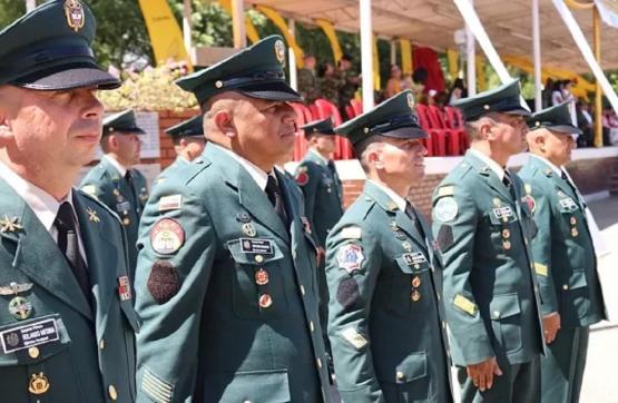 27 militares ascendieron al grado superior en su carrera como suboficiales del Ejército Nacional