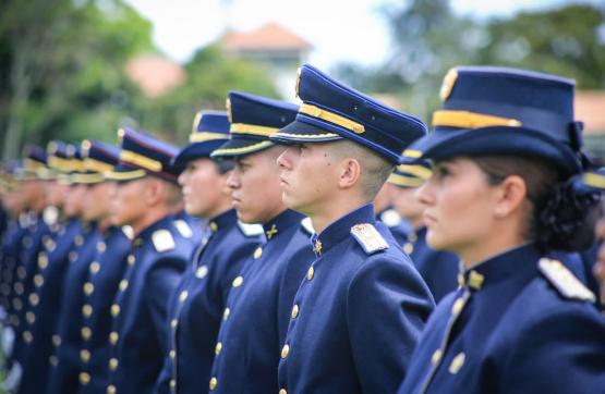 235 hombres y mujeres ascendieron al grado de subtenientes del Ejército Nacional de Colombia