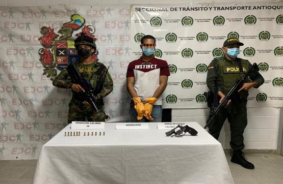 Ejército Nacional capturó en Tarazá a alias Pipe, quien pertenecería al GAO Clan del Golfo