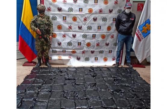 Ejército Nacional y CTI incautan marihuana que pretendían enviar por encomienda  