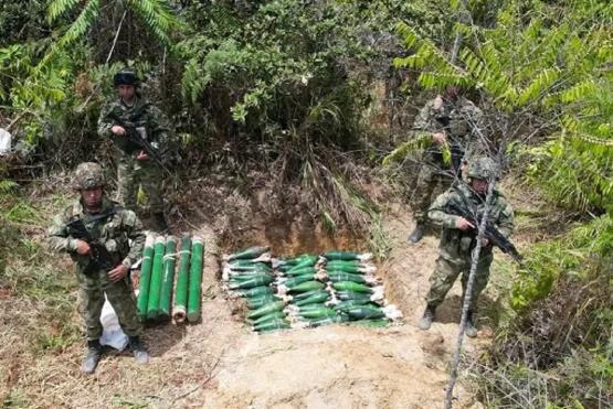 Ejército Nacional encuentra en el Catatumbo Artefactos explosivos, munición de fabricación improvisada y medios de lanzamiento