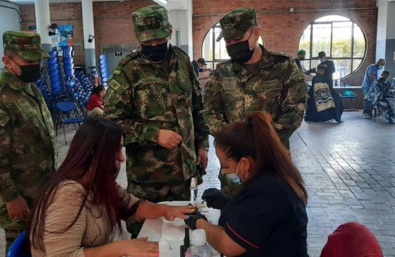  En coordinación con todas las Fuerzas el Ejército Nacional entregó bienestar en Bogotá 
