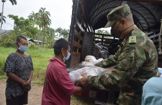 Ejército Nacional apoya la comunidad indígena Nukak del Guaviare