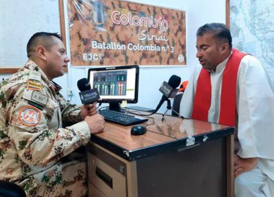 Ejército Nacional también hace presencia en la península del Sinaí con la Emisora Colombia Estéreo