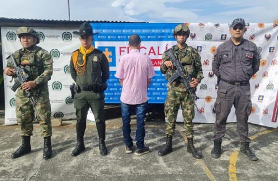 Ejército captura a un sujeto e incauta explosivos para explotación ilícita de yacimientos mineros