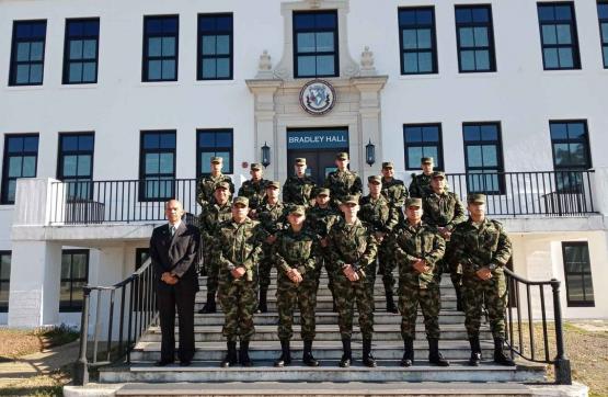Jóvenes militares fortalecen sus capacidades en materia de seguridad y defensa global