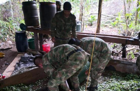 Ejército Nacional neutraliza laboratorio para el procesamiento de pasta base de coca en Cumaribo, Vichada