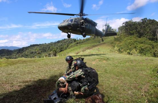 Ejército Nacional prestó los primeros auxilios a dos integrantes del GAO ‘Clan del Golfo’, en el sur de Bolívar
