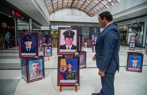 El Ejército Nacional rinde homenaje a sus 3.508 víctimas de desaparición forzada y sus familias