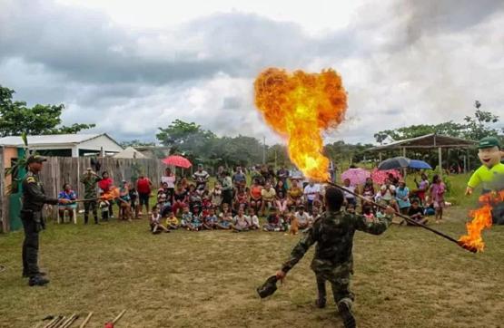 Soldado del Ejército cautiva con magia a las comunidades indígenas del Vaupés