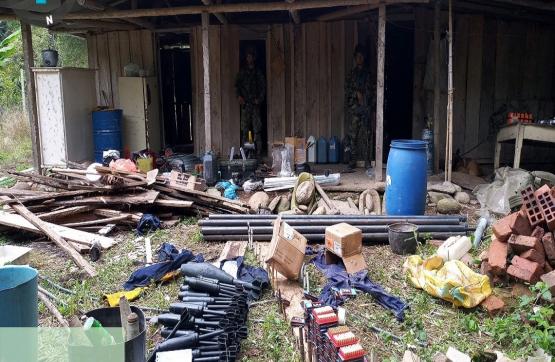 Ejército Nacional ubica depósito ilegal y taller para la fabricación de artefactos explosivos del GAO residual
