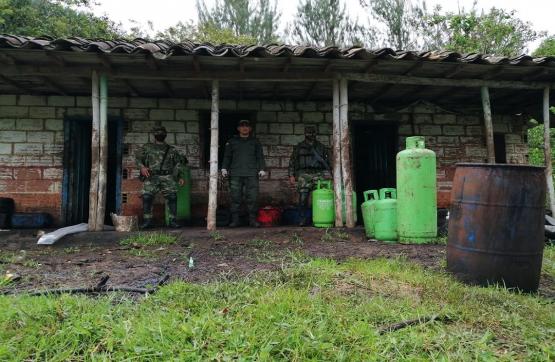  En Antioquia, Ejército neutraliza laboratorio para el procesamiento de estupefacientes