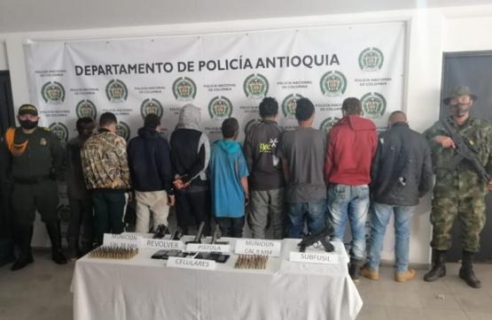 Ejército y Policía capturan a 15 integrantes del GAO Clan del Golfo en Antioquia