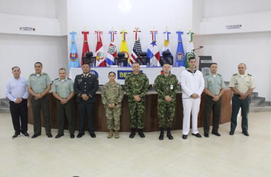 Suboficiales de otras Fuerzas de Colombia y Perú, fueron capacitados por la Aviación del Ejército