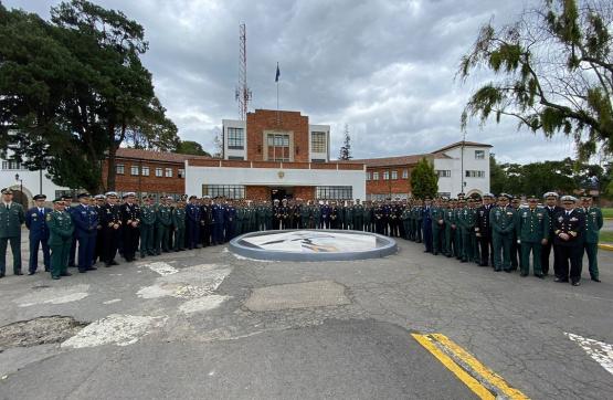 Visita a la Escuela Militar de Cadetes con los estudiantes del CEM y el CIM 2023