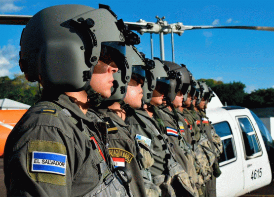 La Escuela de Helicópteros para las Fuerzas Armadas única en Latinoamérica y con 65 años de experiencia, maneja altos estándares de entrenamiento que han permitido formar 7.245 pilotos del Ejército, la Armada, la Fuerza Aérea Colombiana, la Policía Nacional y países aliados. 