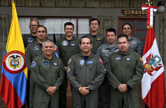 Con visita geoestratégica, Jefe Estado Mayor de la Fuerza Aérea del Perú conoce capacidades de la Fuerza Aeroespacial Colombiana