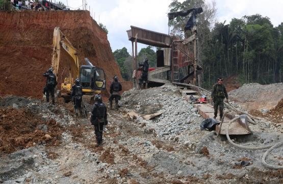 Fuerzas Militares y Policía desmantelan cuatro minas ilegales de explotación de oro, Nariño